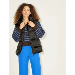 Jack & Jones Ellie Puffer Vest JJXX -Bloomora Shop jack jones ellie puffer vest jjxx 4